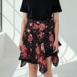 Vintage Nostalgia Black and Red Floral Skirt